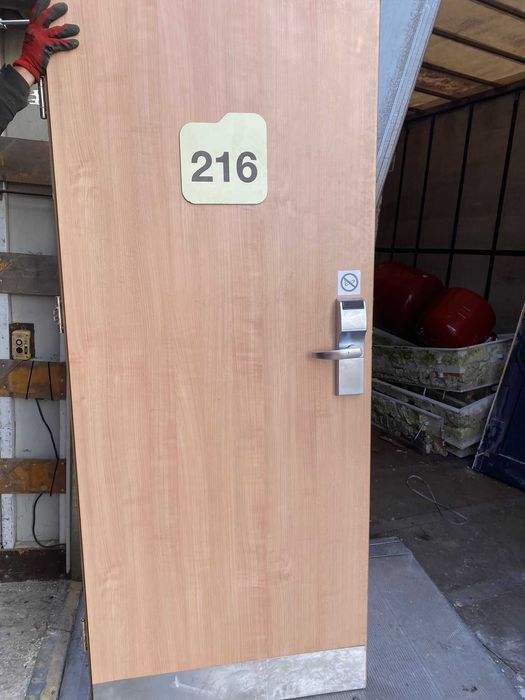 Drzwi hotelowe z futryna dzwiekoszczelne ocieplane na karte 15szt