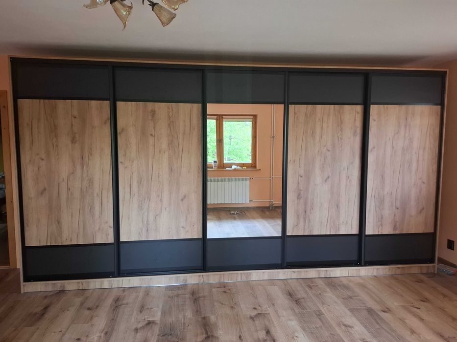 Meble na wymiar: Szafy, Garderoby, Łóżka, Kuchnie