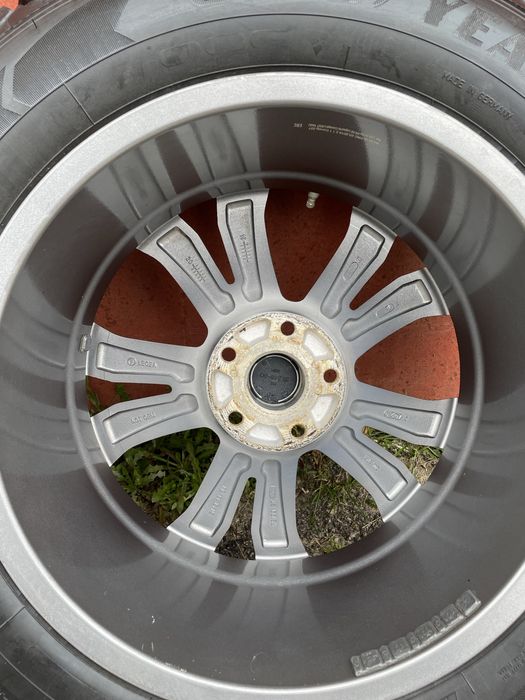 Шини Goodyear UltraGrip Ice Arctic SUV 4x4 с дисками лексус RX350