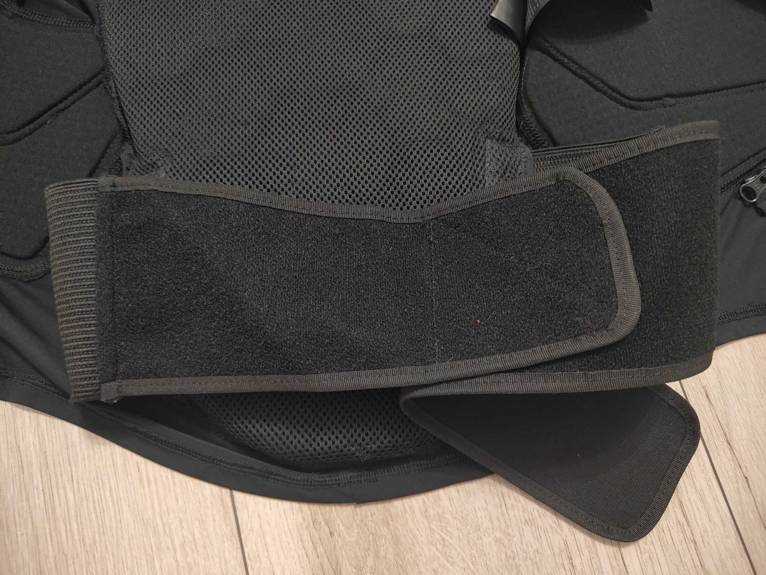 Ochraniacz pleców Dainese Flexagon S żółwik na narty snowboard rower