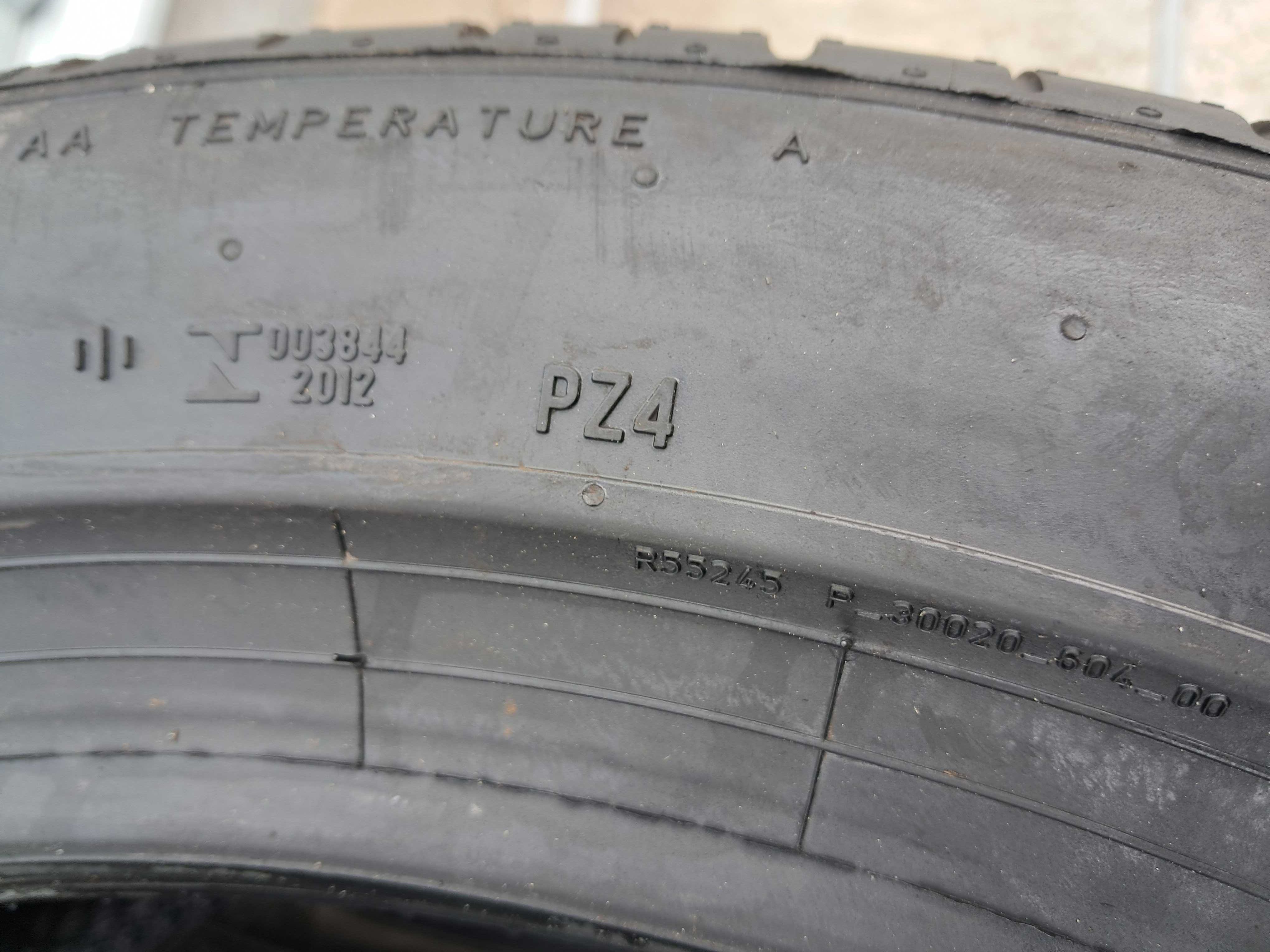 Резина літня, 99%, Pirelli P Zero PZ4 245\45 R18 (арт.10455)