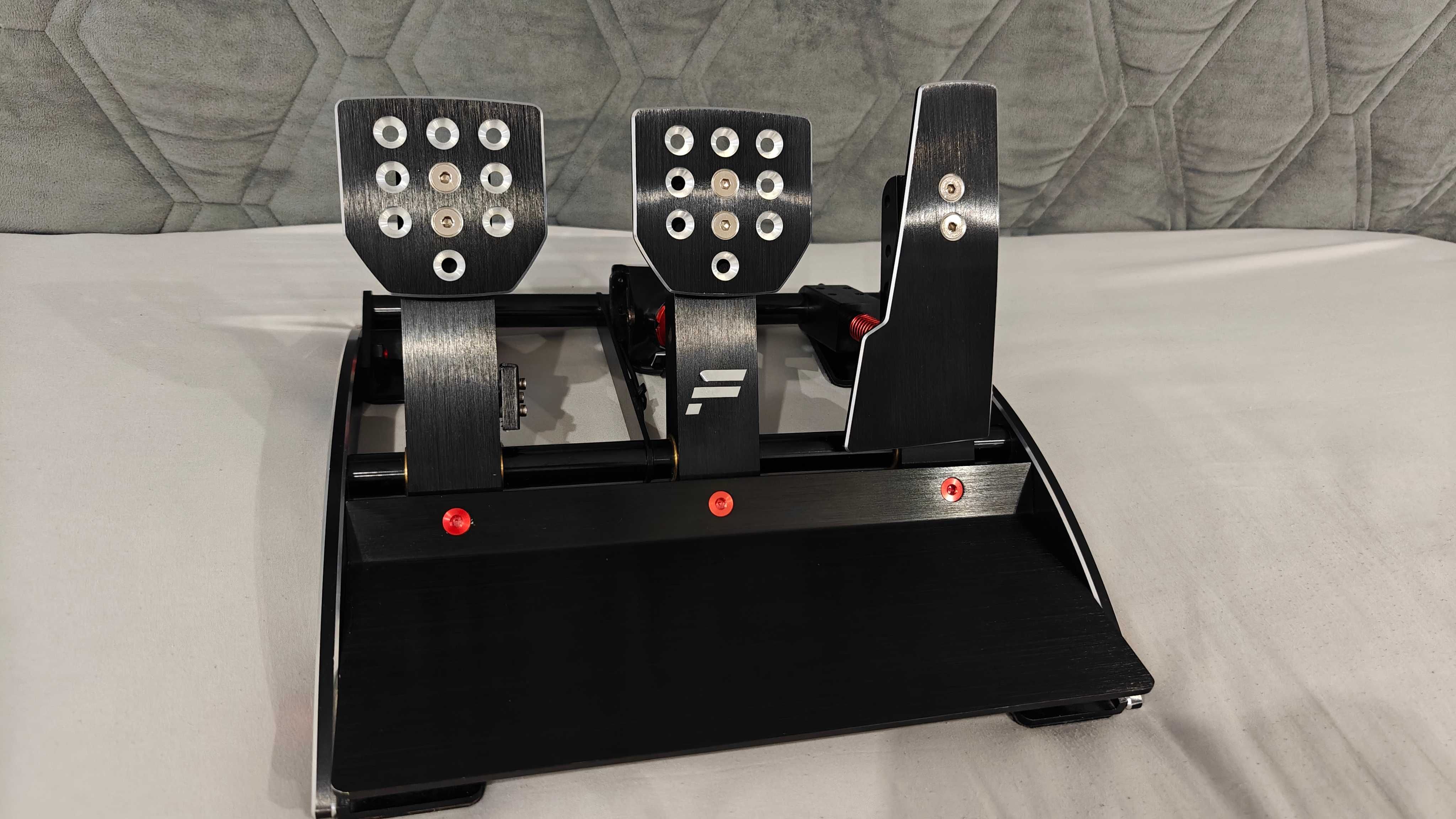 Manipulatory, pedały Fanatec Clubsport V3 loadcell jak nowe!