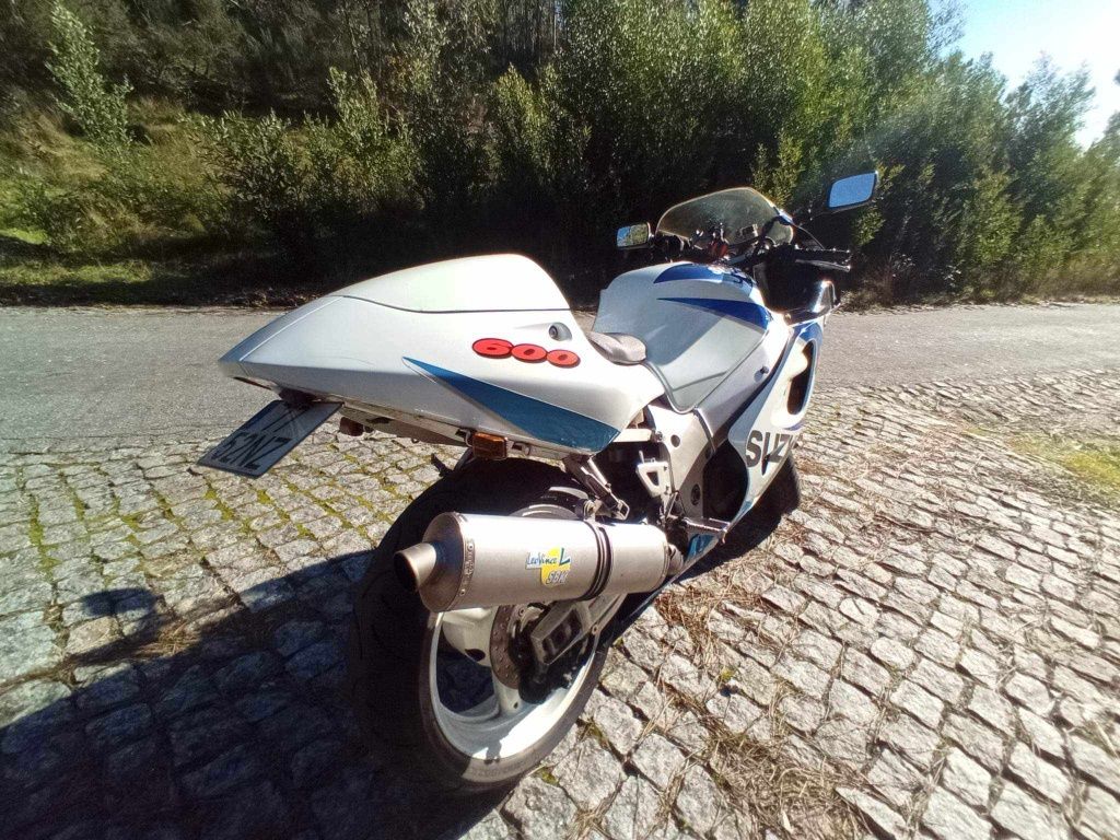 Suzuki GSXR 600 SRAD 25KW de livrete