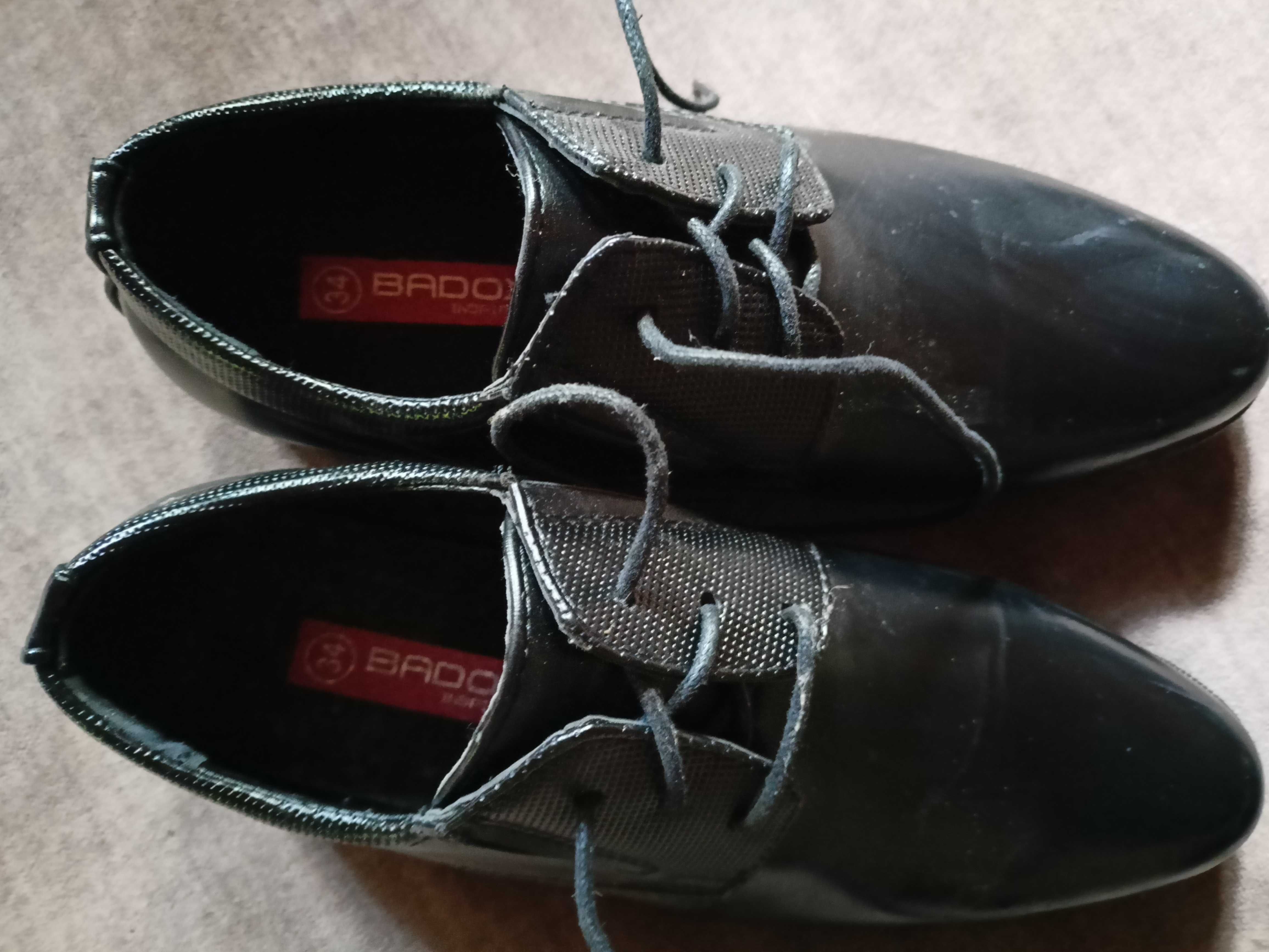 Buty do garnituru
