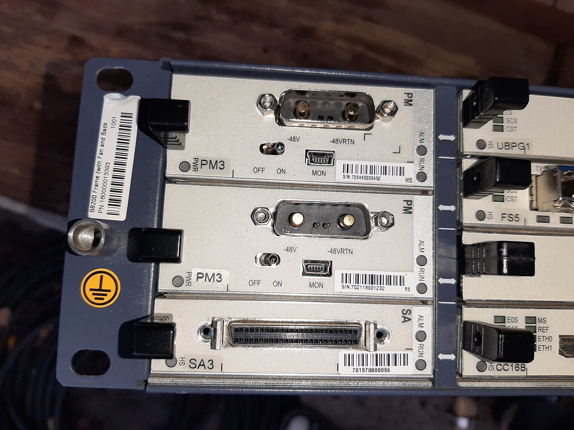 Комутатор ZTE ZXSDR B8200