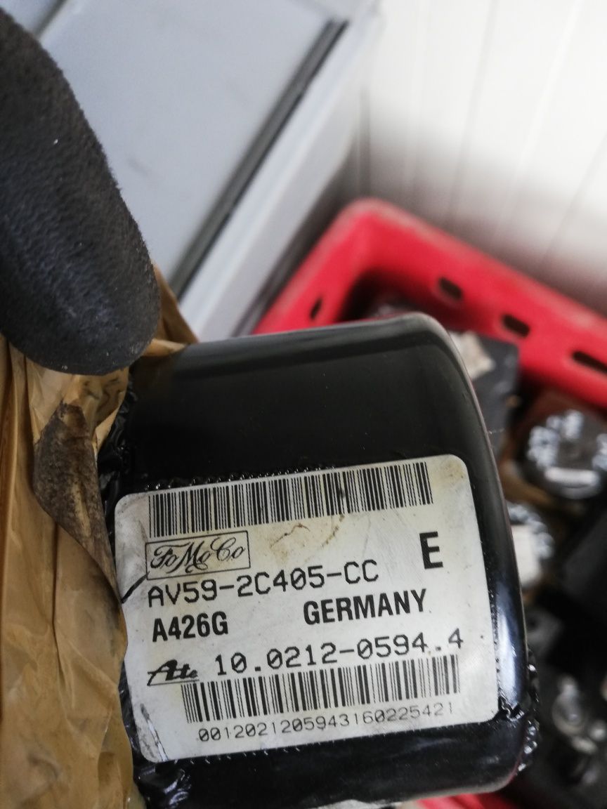 Pompa hamulcowa ABS ESP modulator sterownik Ford Fiesta Mk7 VII 08-17r