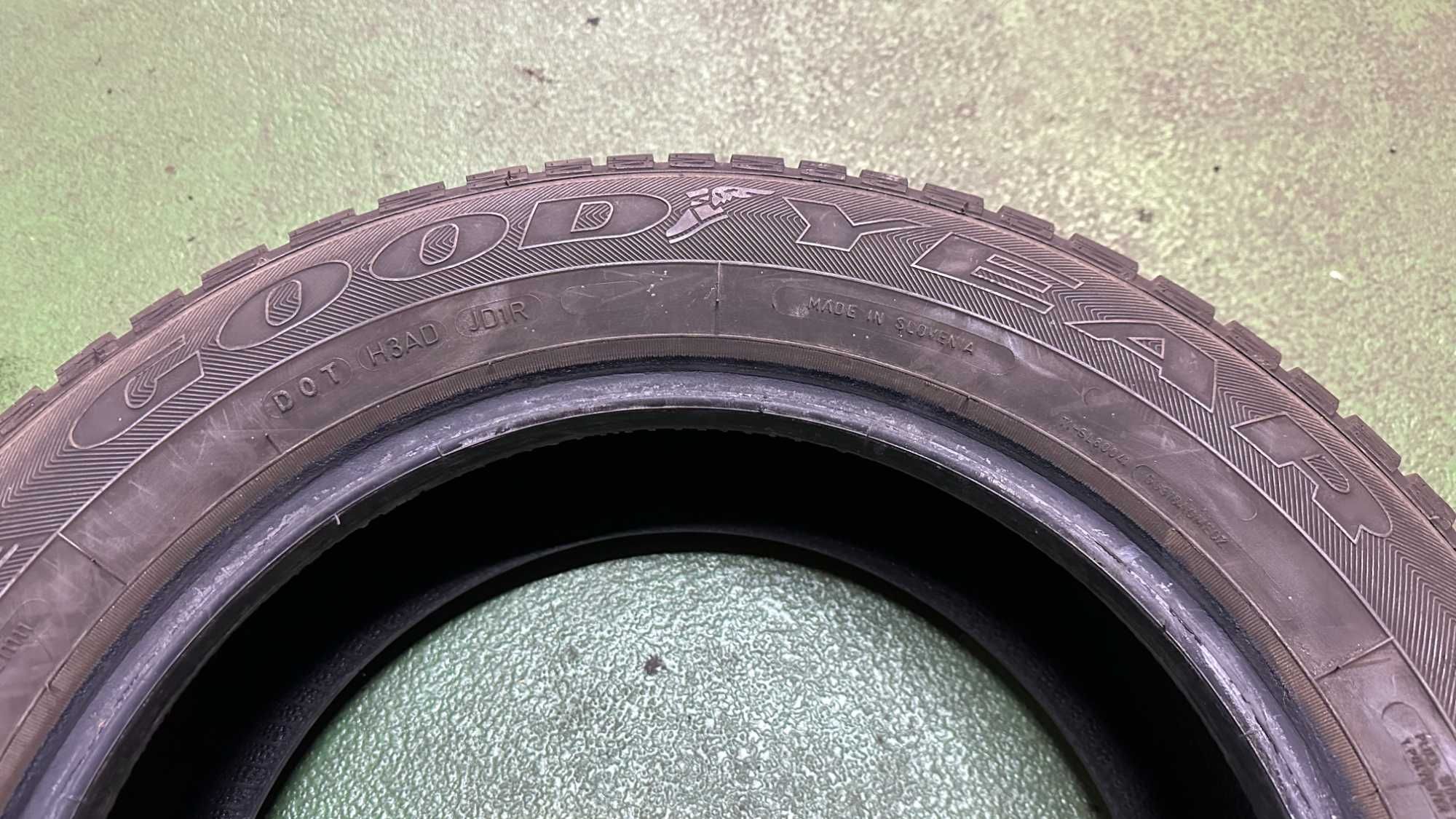Para 185 65 R15 88H Goodyear Vector 4 Season bieżnik 2x7,7mm