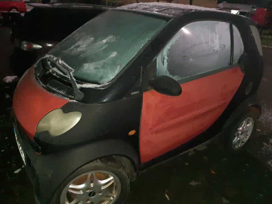Smart fortwo uszkodzony