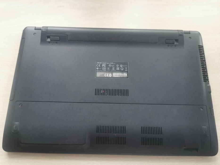 ASUS X552C- 2117U GT710M 8GB ssd128+hdd500 Win11pro HDMI gwarancja