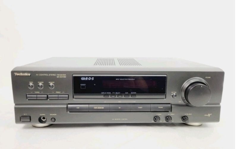 Technics SA - EX 140, CD SL - PG 490, Tuner ST - G 470
 technics SA -