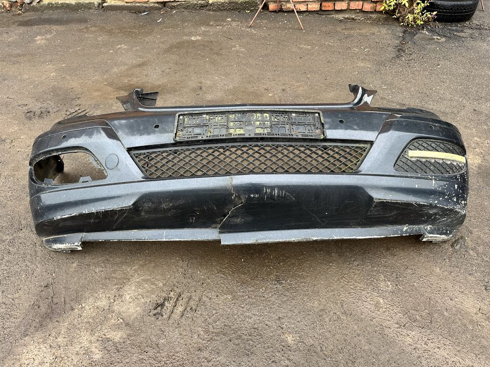 Передній бампер Mercedes-Benz W639 Мерседес Бенз В639 рестайл 2010-