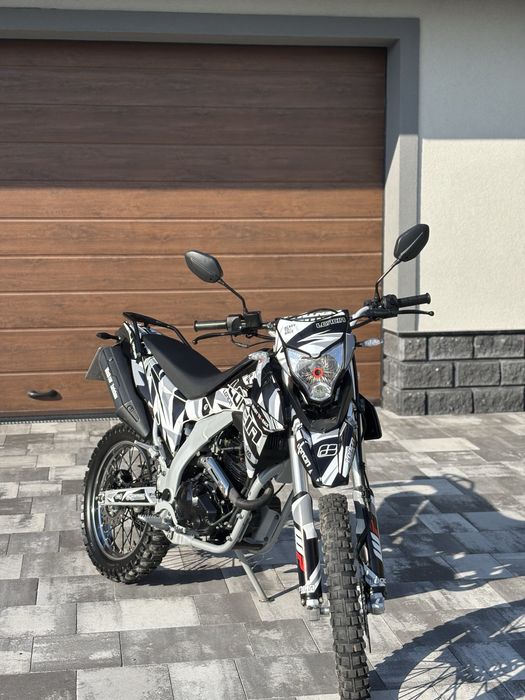 Мотоцикл Loncin 250 SX-2