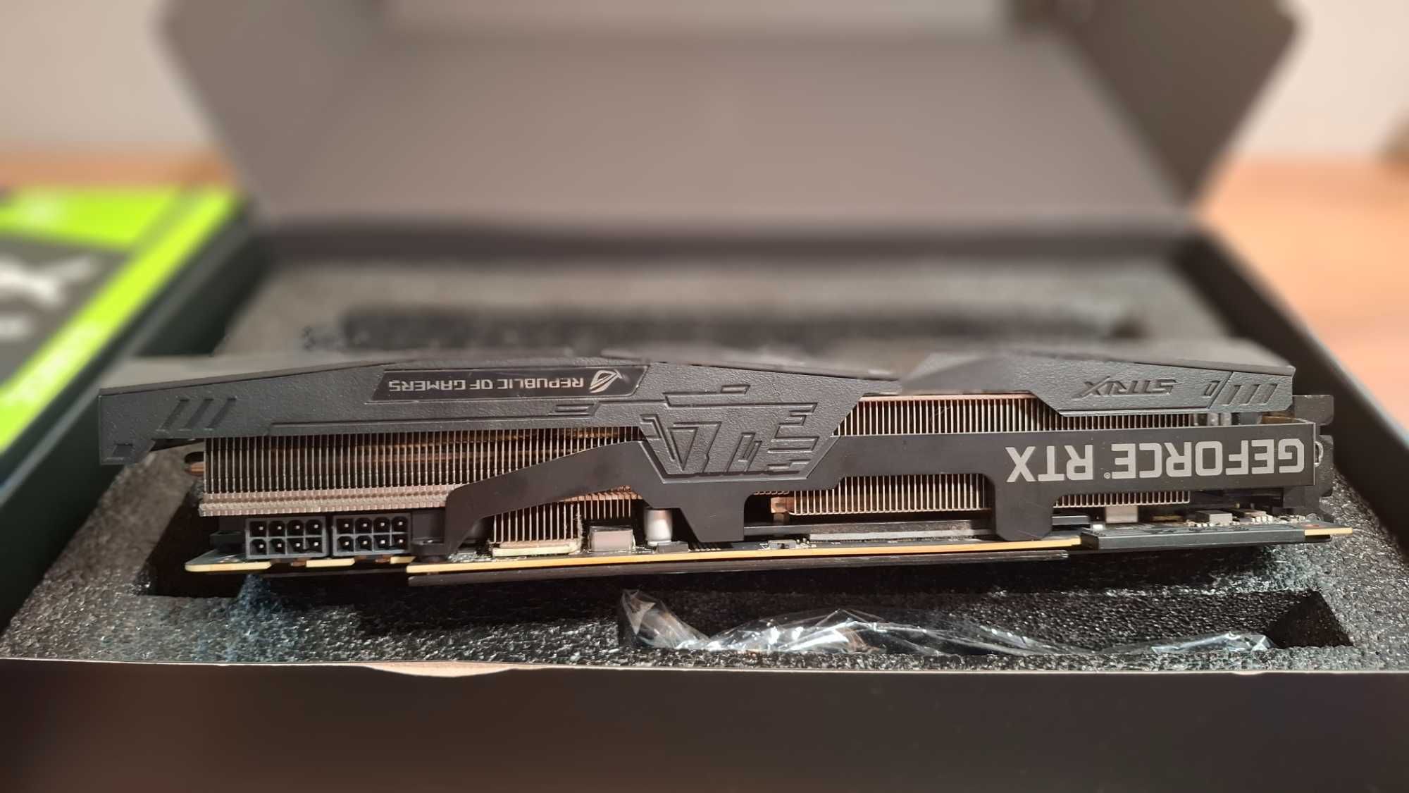 Видеокарта ROG Strix Asus RTX 2080 Ti 11GB в отличном состоянии