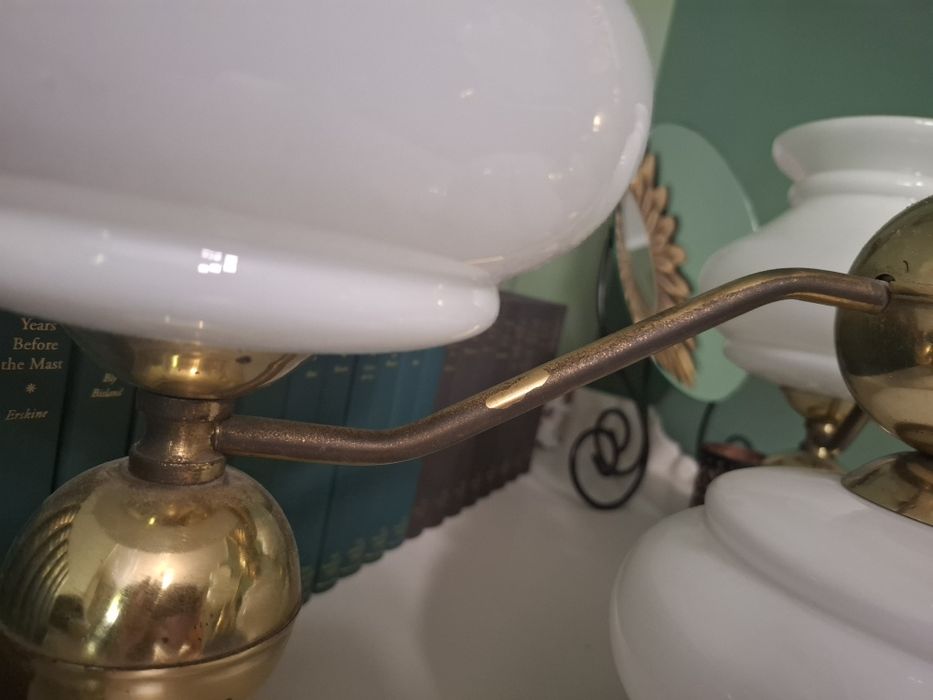 Stary żyrandol z lat 80