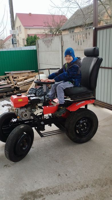 Саморобний тракторец