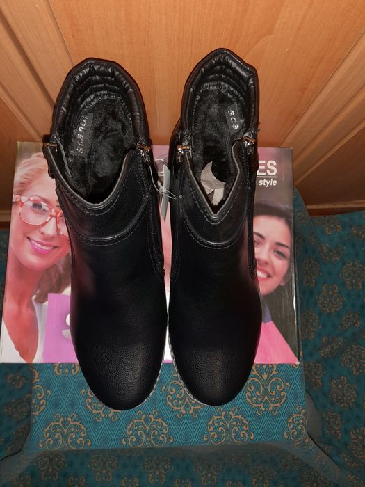 Ботинки зимові жіночі