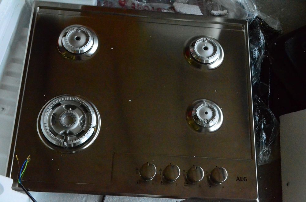 Płyta gazowa AEG HGB64400SM SREBRNA 59,5X51cm