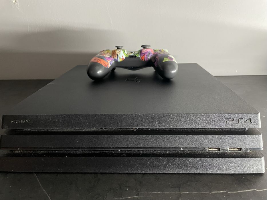 Playstation 4 pro 1TB