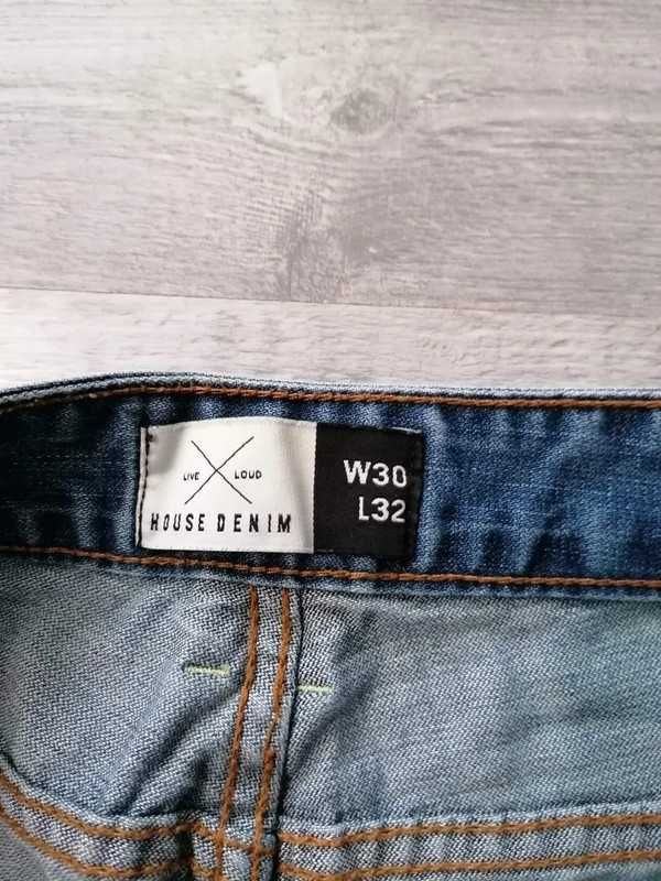 House dżinsy jeansy spodnie jeansowe proste z wysokim stanem W30 L32