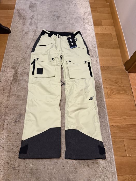 Spodnie snowboardowe 4F FOB