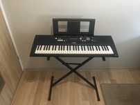 Keyboard Yamaha EZ-220 idealny do nauki, stan bardzo dobry