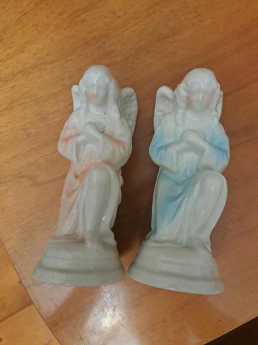 Figurki porcelana para aniołów opiekuńczych stróży tzw Śląsk  stare