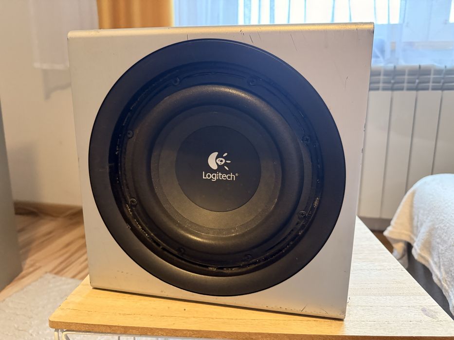 Logitech z2300sub