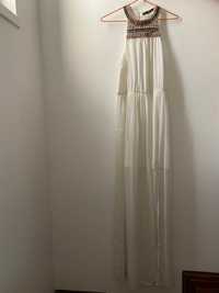 Vestido branco com decote bordado Zara