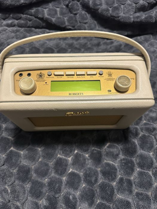 Радіо приймач roberts