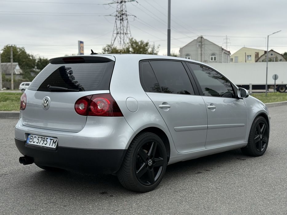 VOLKSWAGEN GOLF V 2005 , 2.0 полный привод , в идеальном состоянии