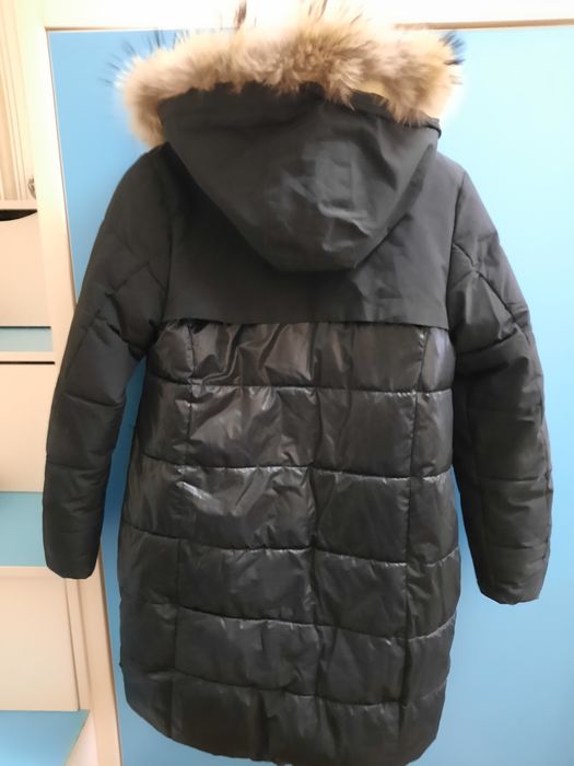 Зимове дівчаче пальто