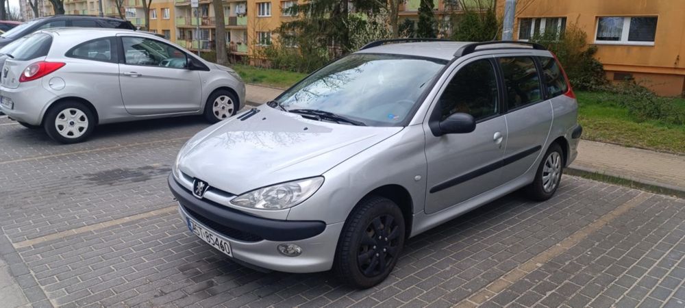 Peugoet 206 SW benzyna