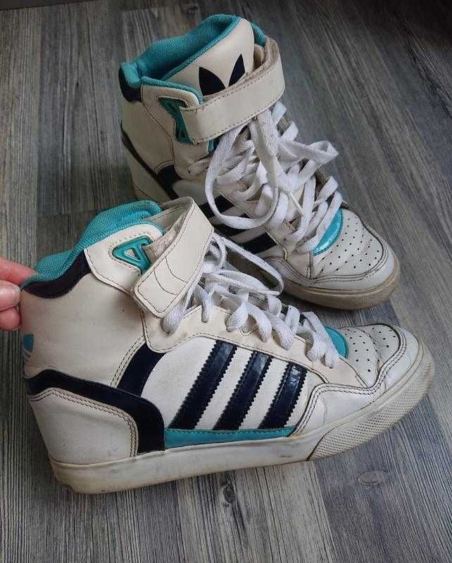 Сникерсы  adidas р.37/38 кеды кроссовки