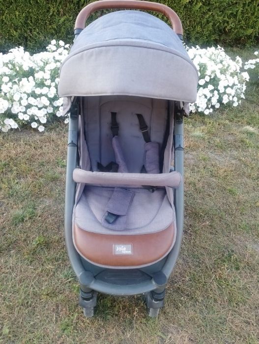 Wózek spacerowy Joie signature