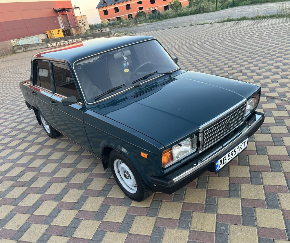 Ваз 2107 Не фарбована.