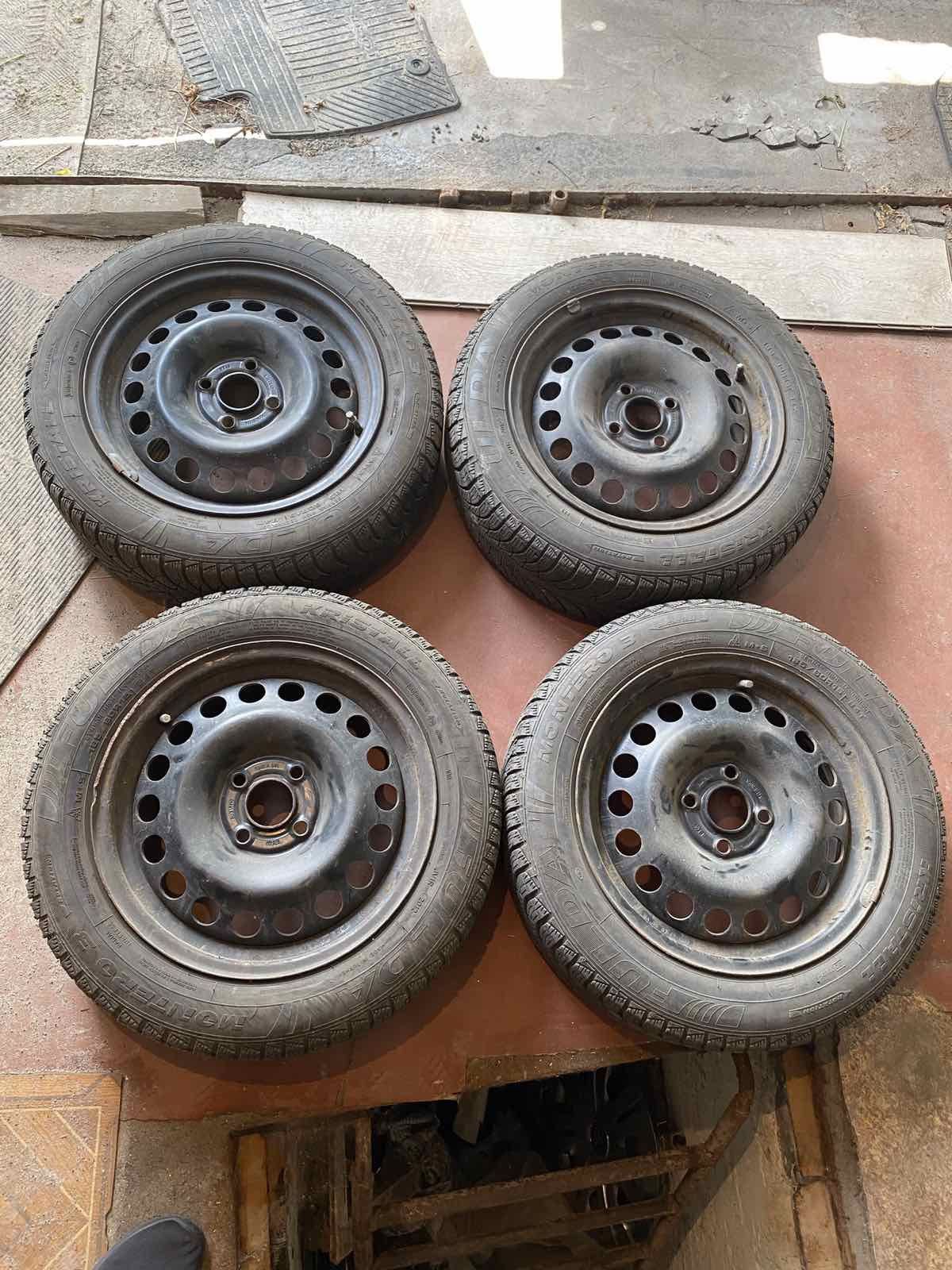 Зимова резина з дисками 185/60 R15