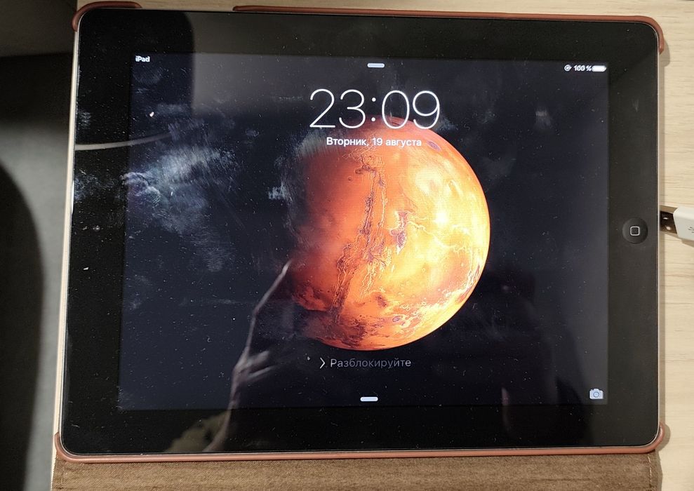 Ipad 2, хороший стан, чохол.
