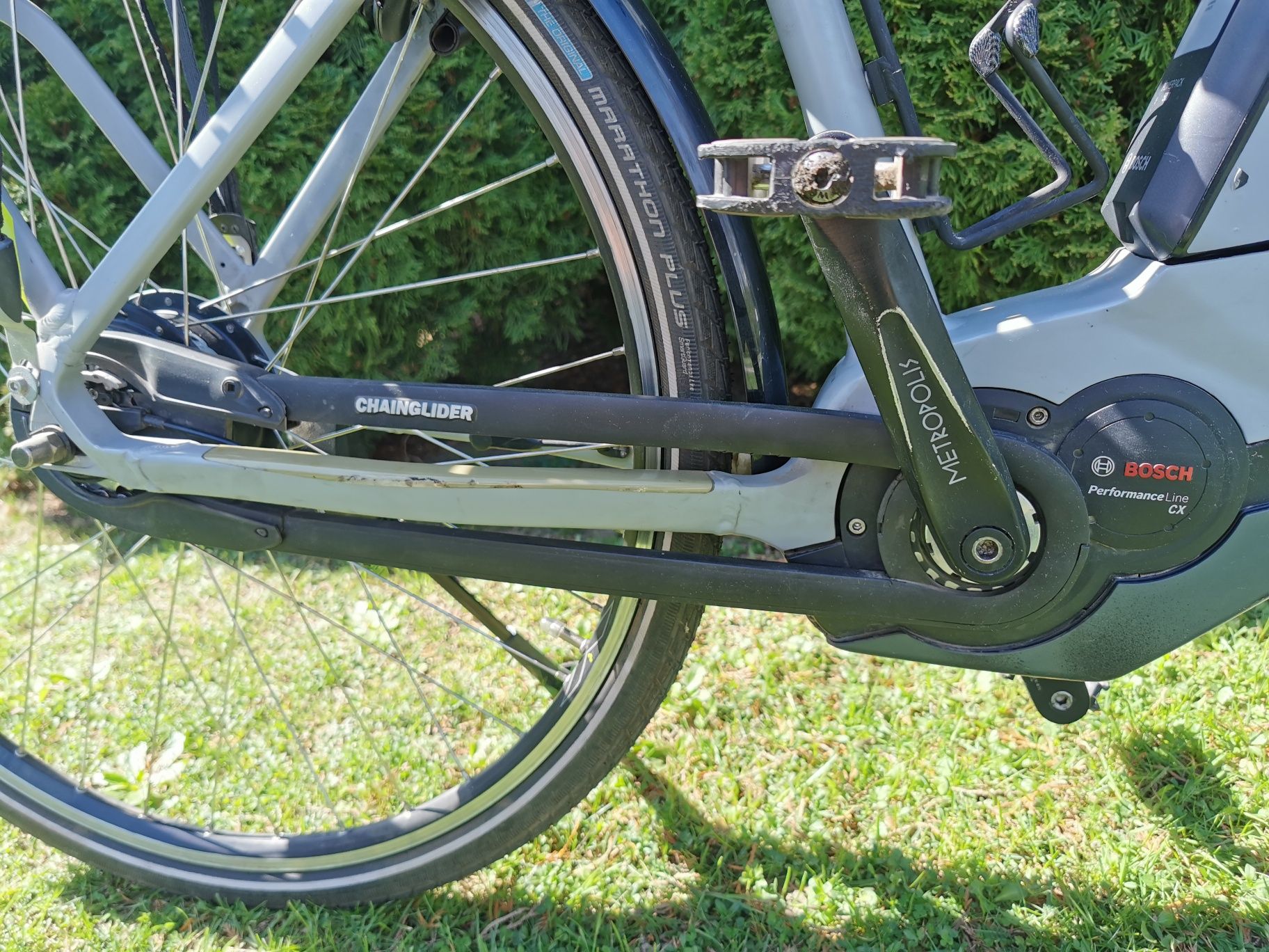Rower elektryczny Cube Delhi Hybrid 400 bosh nuvinci n330 infinity c3
