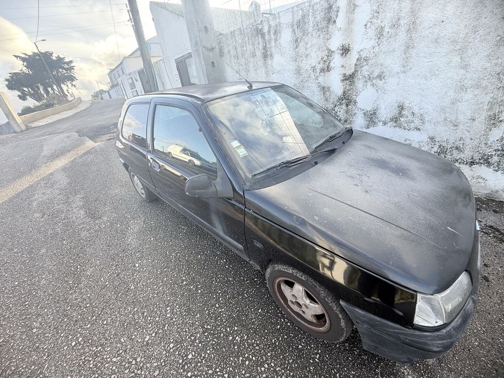 Clio 1.9D comercial