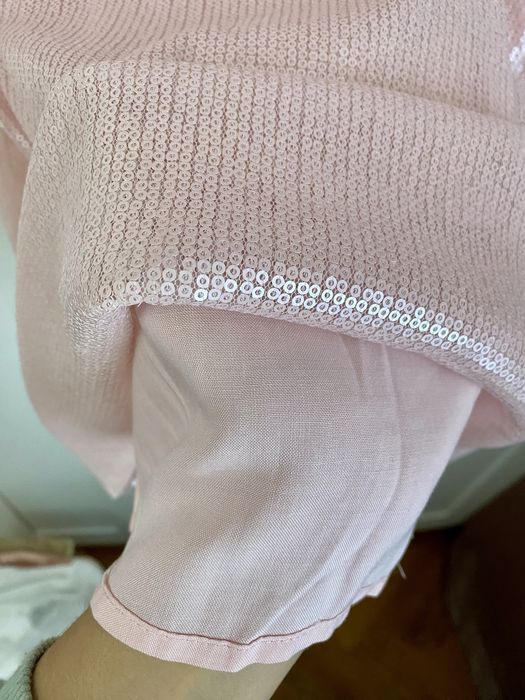 Плаття на дівчинку в паєтках Reserved як нове - 146р