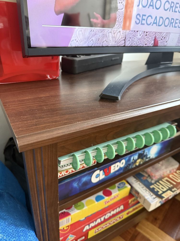 Movel TV ikea castanho