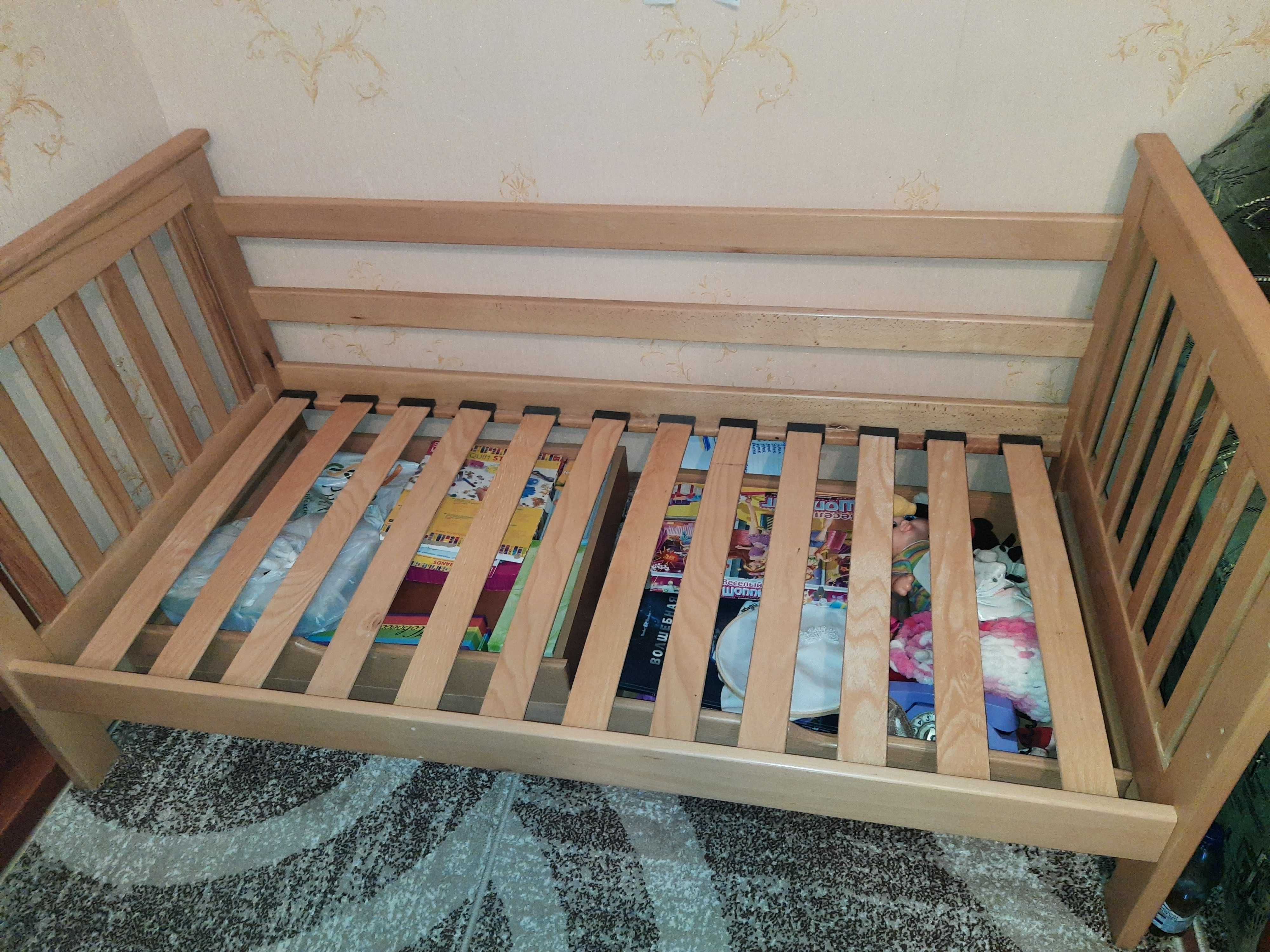 Дитяче ліжко з натуральной деревини (БУК) з матрацем 160/80/20.
