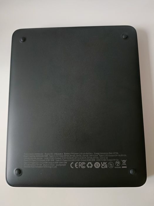Powerbank Baseus Blade 20000mAh PD 100W
Cały komplet