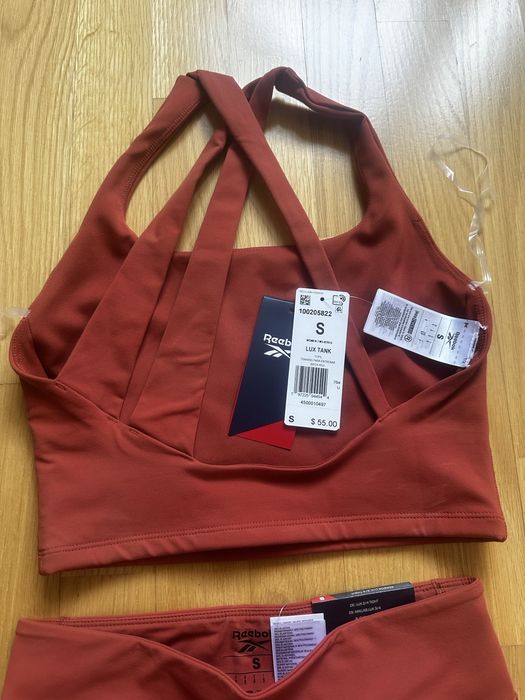 Продаю новый комплекс для занятия спорта reebok в размере s