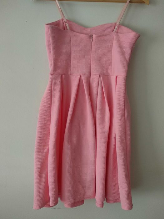 Vestido Rosa de Alças Ajustáveis