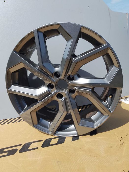 Felga Aluminiowa 20" 8Jx20 ET45 5x112 Audi Q8 Q7 SQ8 RSQ8