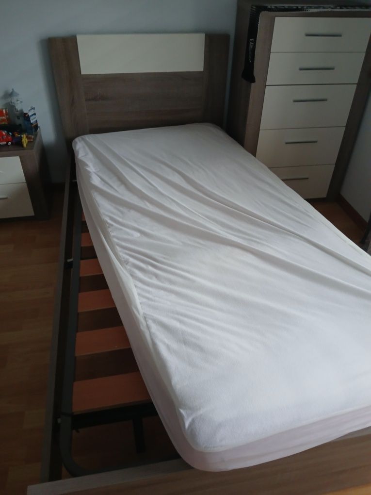 Cama de solteiro + colchão+ rede