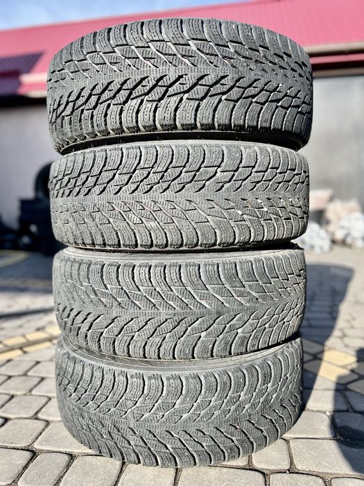 Шини зимові 215/65 r16 Nokian Hakkapeliitta R3 SUV ідеал 8мм 2020