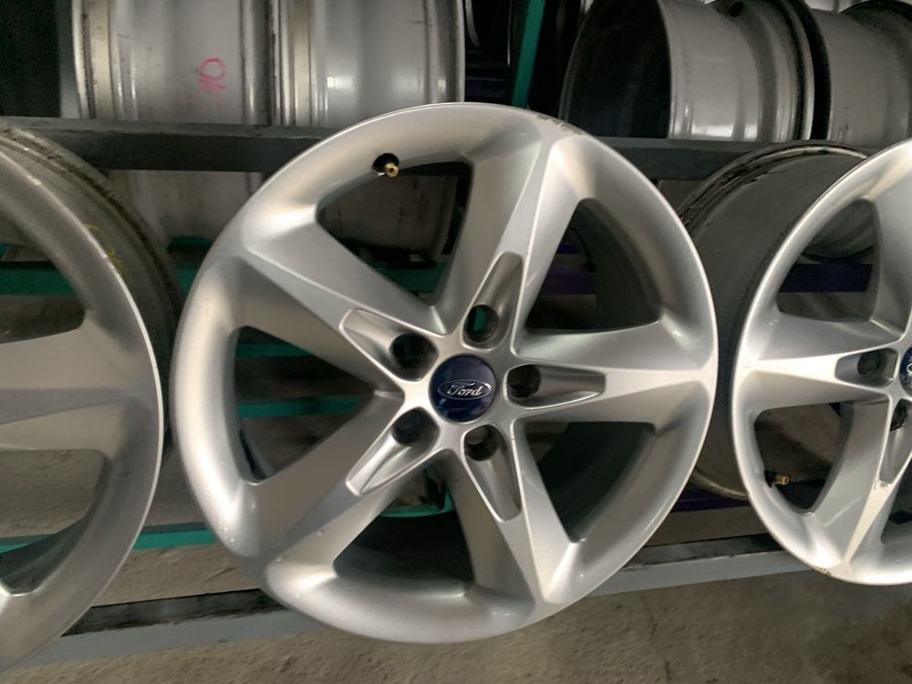 Диски Ford  5/108 R16 7J ET50.