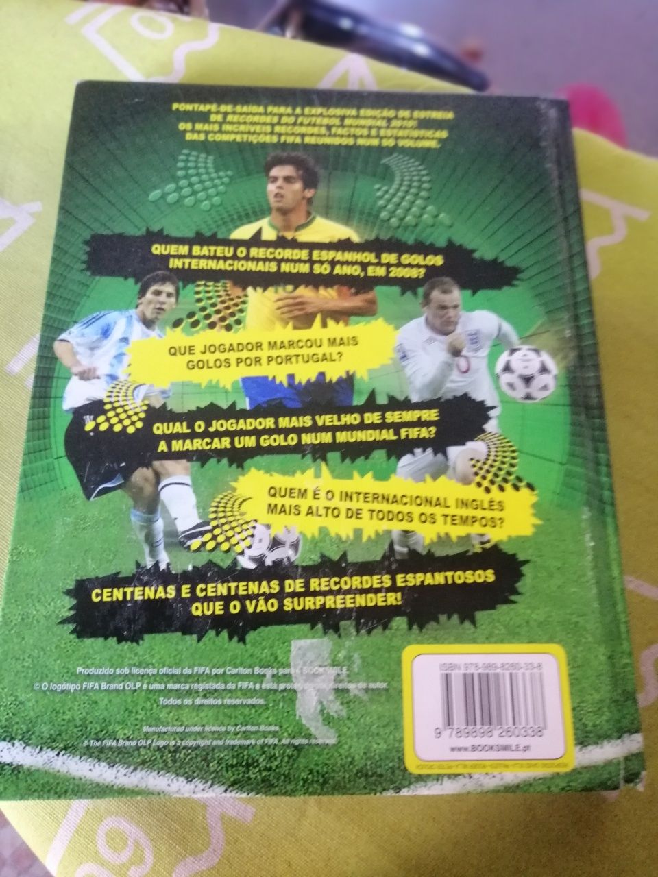 Livro de recordes do futebol mundial de 2010